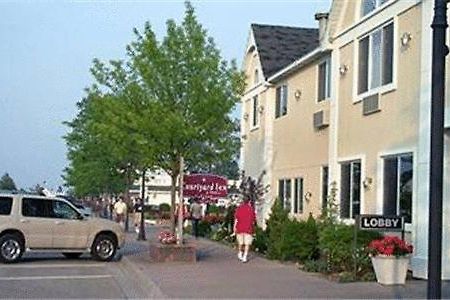 Court Plaza Inn & Suites Of Mackinaw Mackinaw Stadt Exterior foto